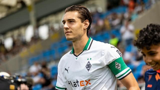 1706528873359062390.jpg 2.jpg